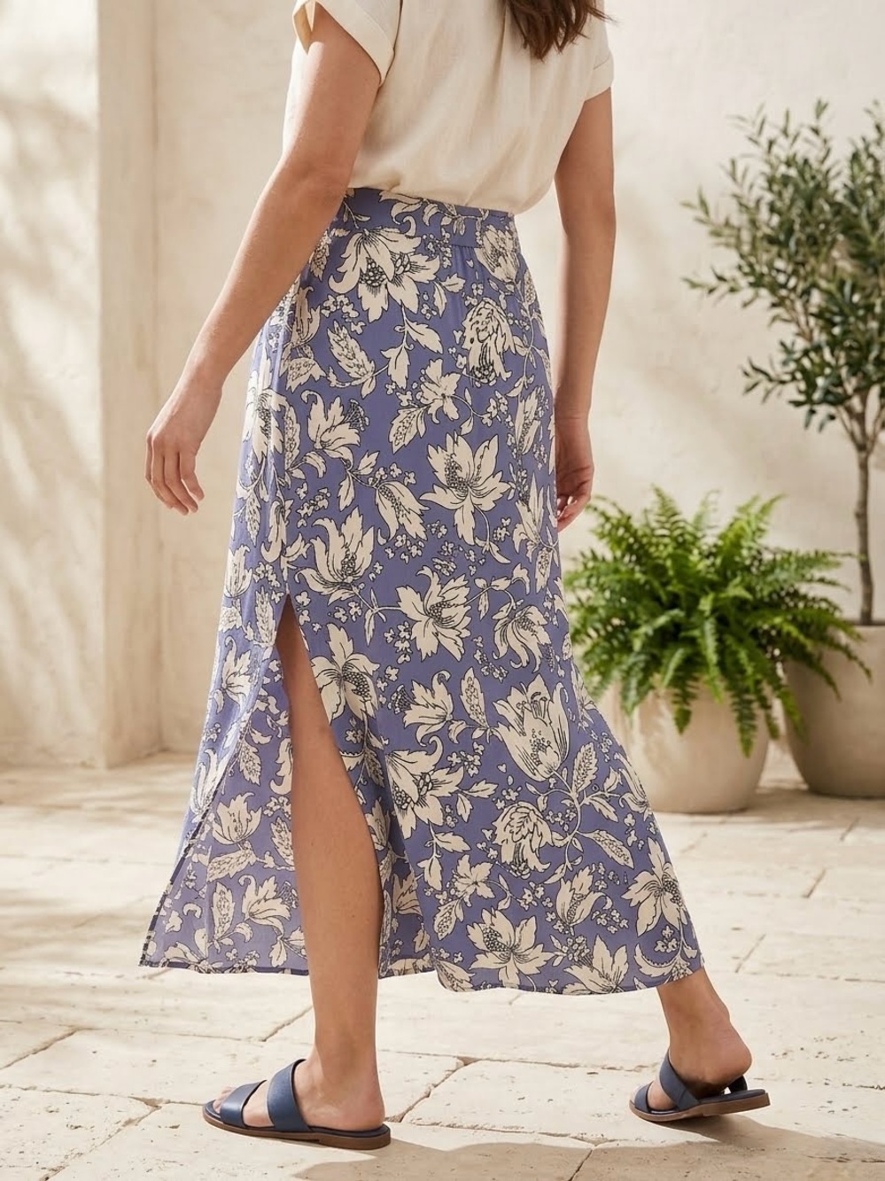 LOFT Blue Floral Botanical Midi Column Skirt Side Slits Size SP Petite - Picture 2 of 13